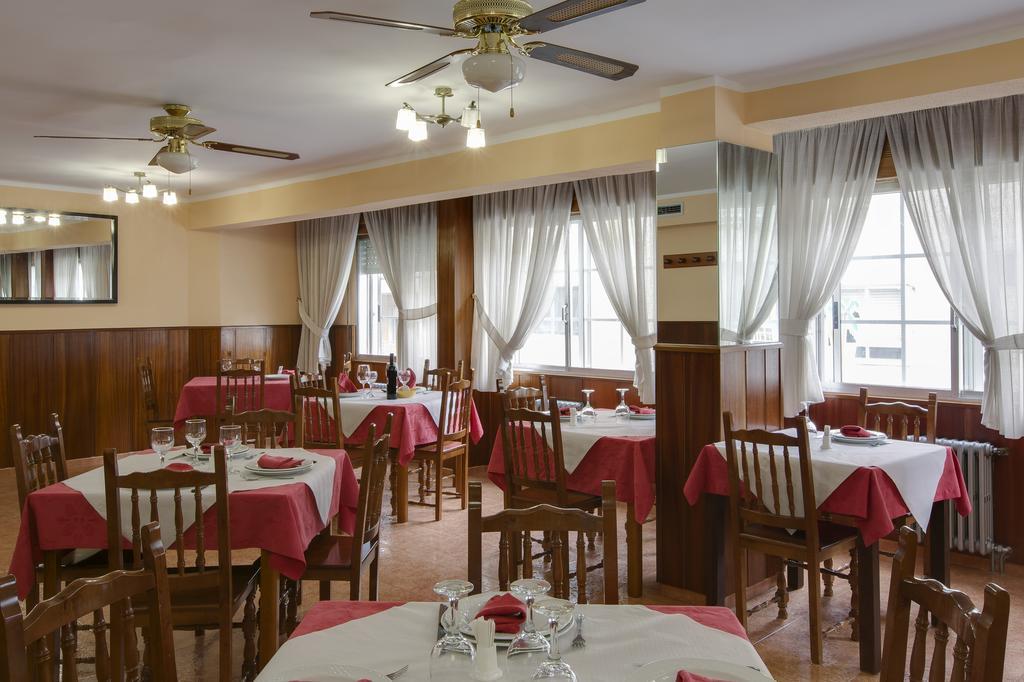 Pension Las Palmeras ลาลิน ภายนอก รูปภาพ