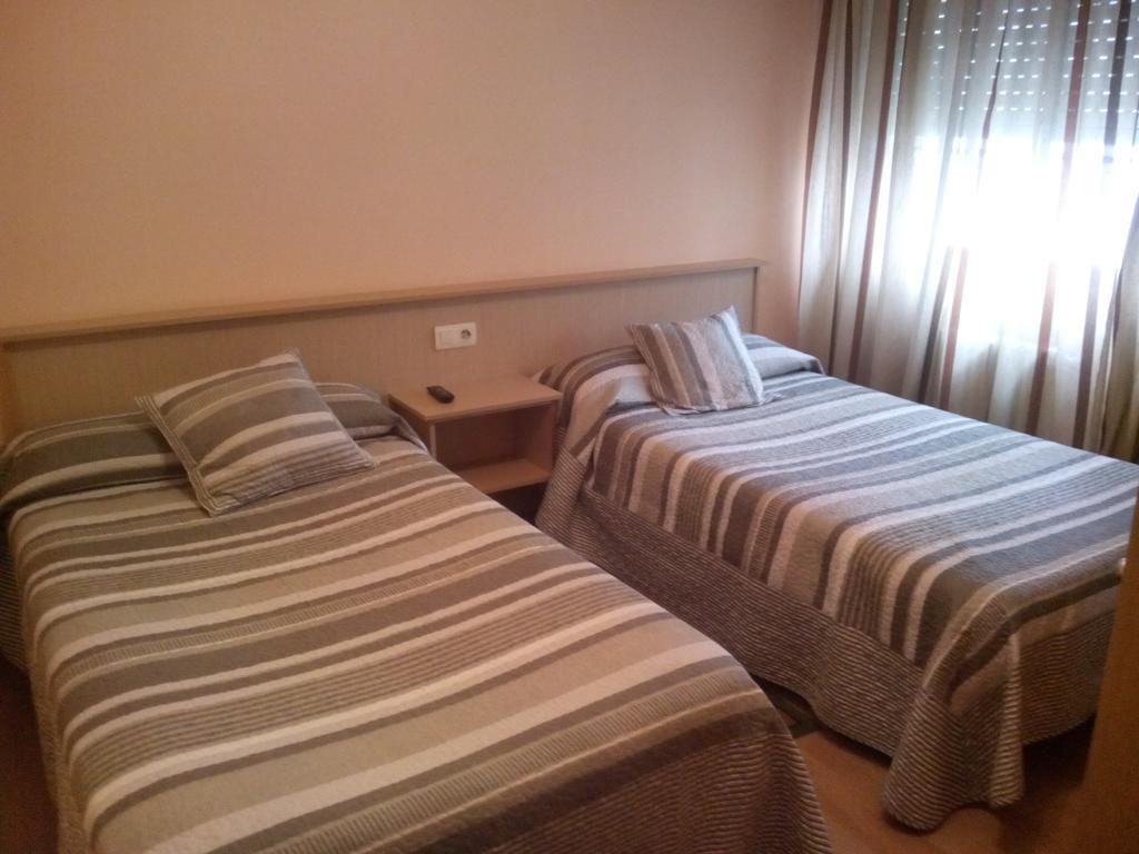 Pension Las Palmeras ลาลิน ห้อง รูปภาพ