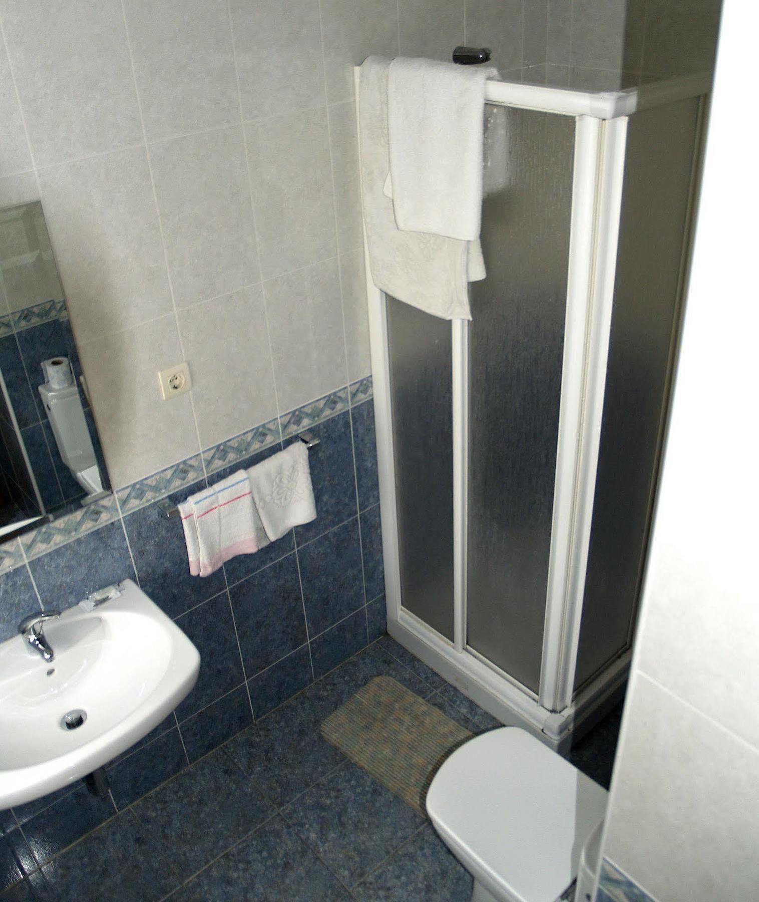 Pension Las Palmeras ลาลิน ภายนอก รูปภาพ