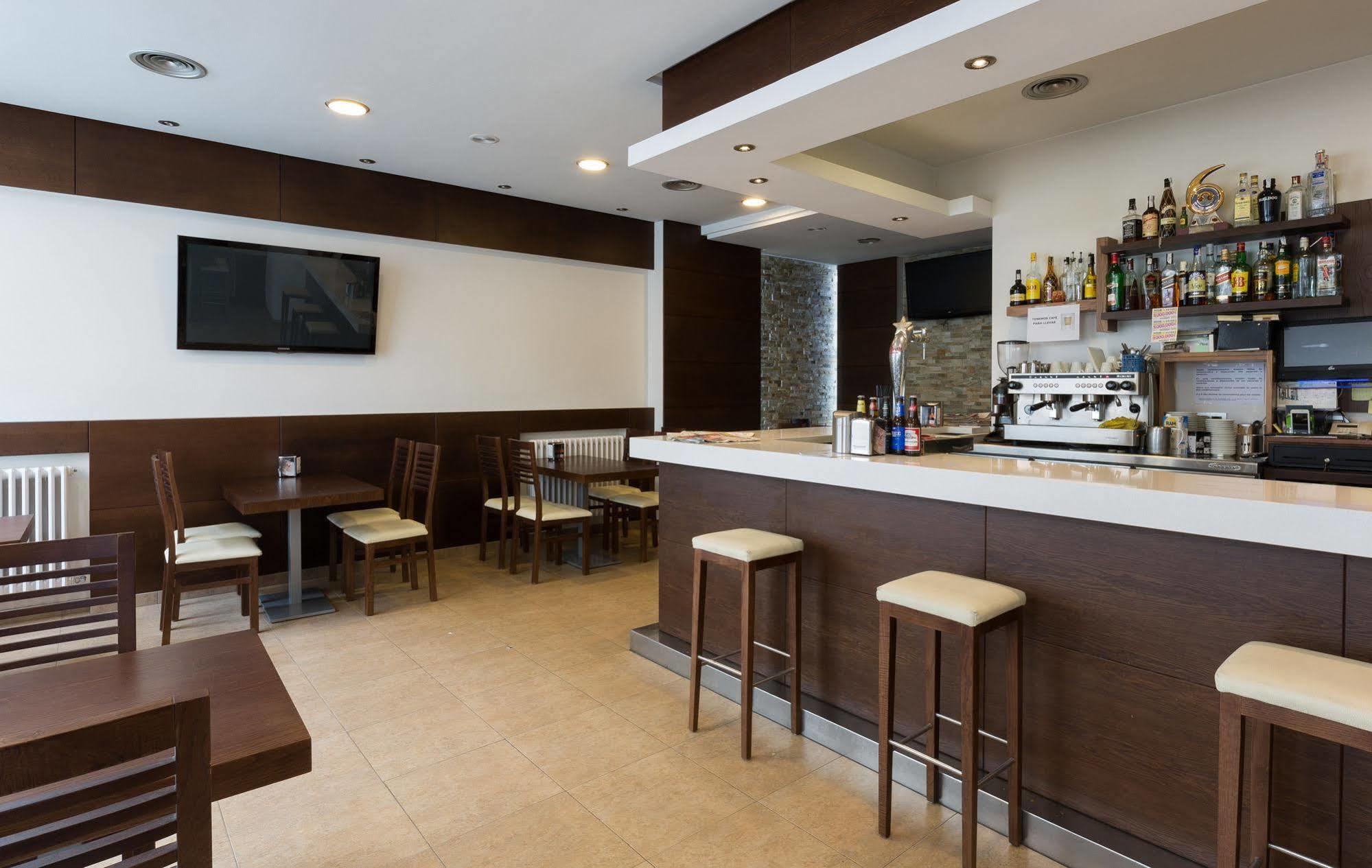 Pension Las Palmeras ลาลิน ภายนอก รูปภาพ